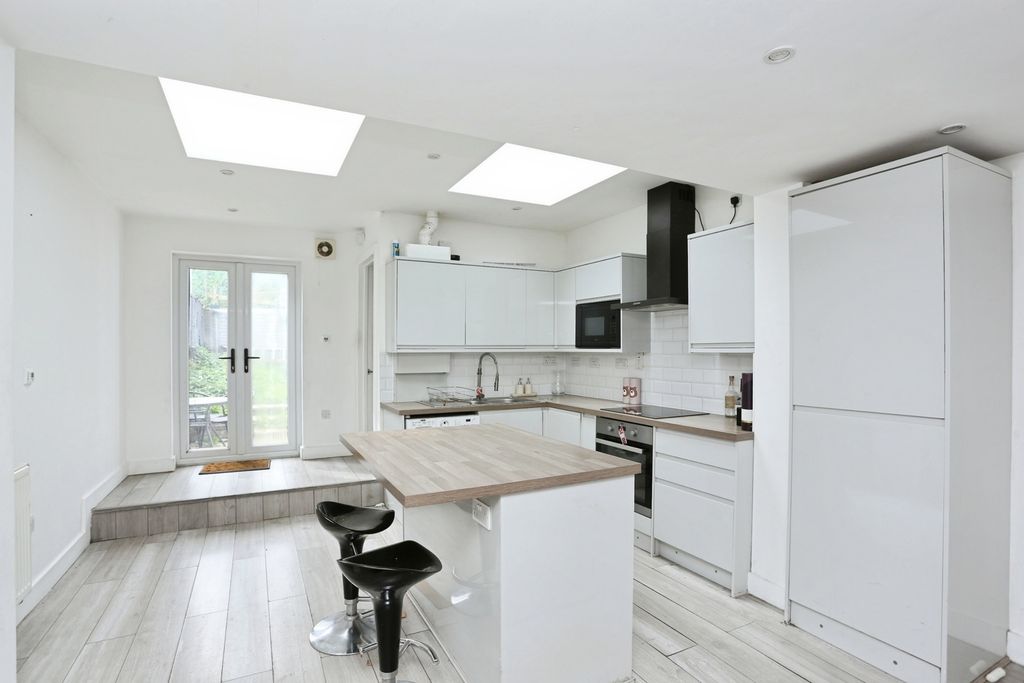 Property photo 2 of 14 Pbox-Img.Jpg
