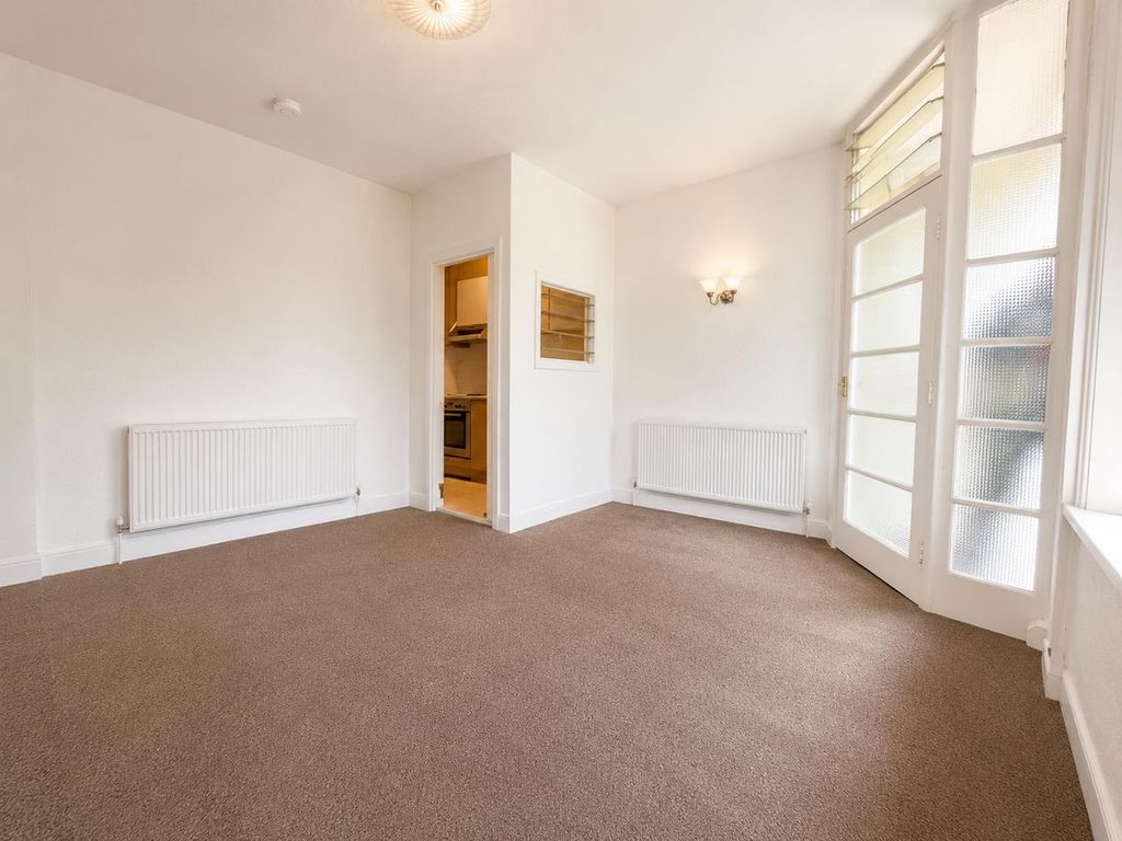Property photo 2 of 6 Image