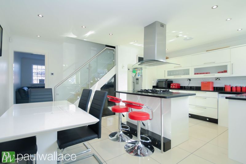 Property photo 1 of 16 Kitchen / Diner