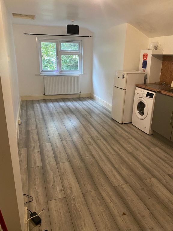 Property photo 1 of 4