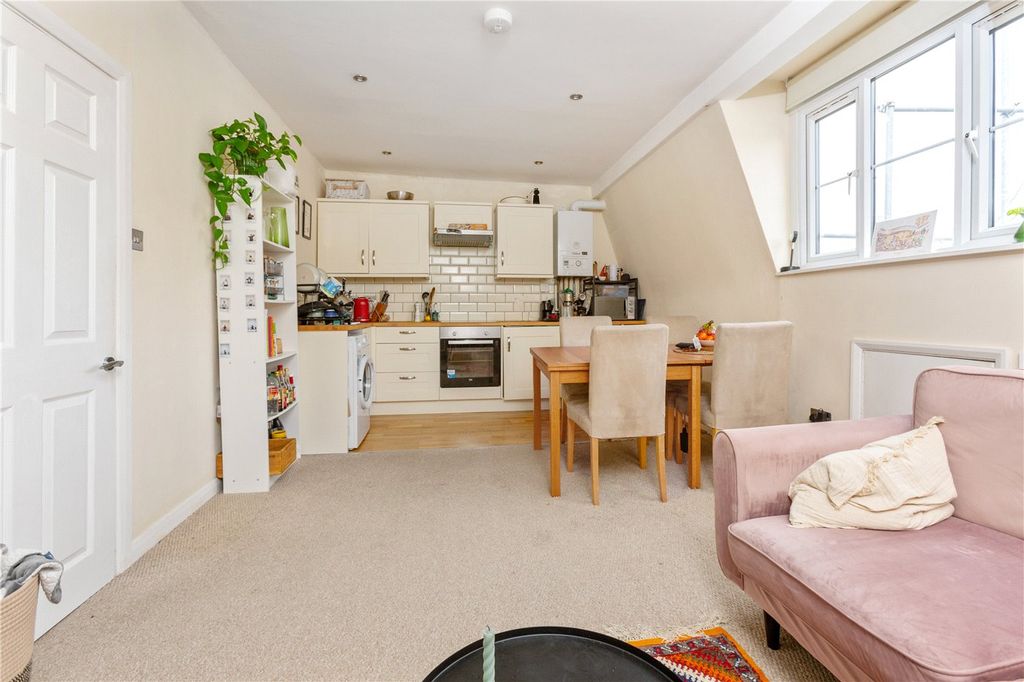 Property photo 1 of 9 Open-Plan Living