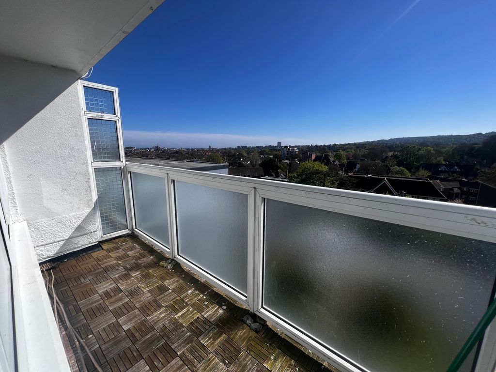 Property photo 2 of 10 Balcony