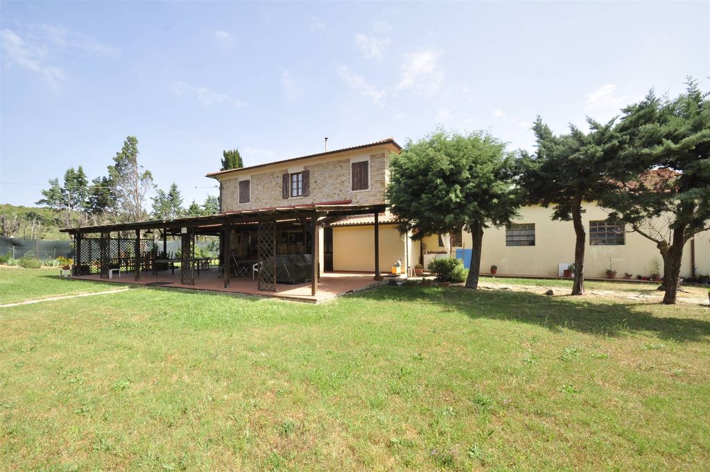 Property photo 1 of 23