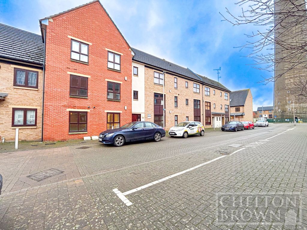 Property photo 1 of 28 Front External