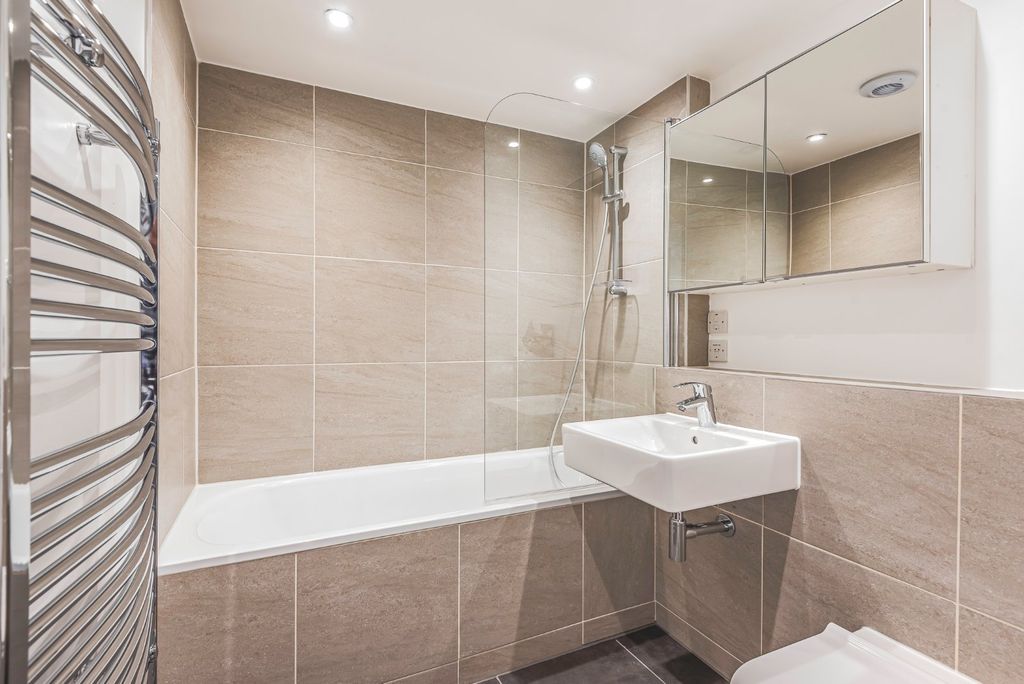 Property photo 3 of 7 Picture No. 07