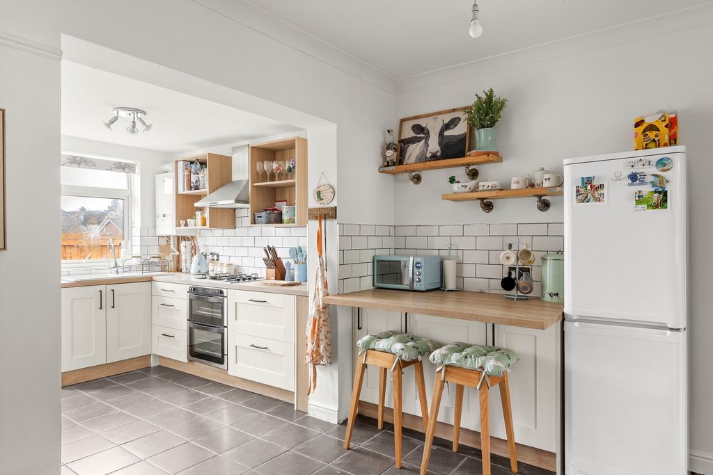 Property photo 1 of 16 Kitchen