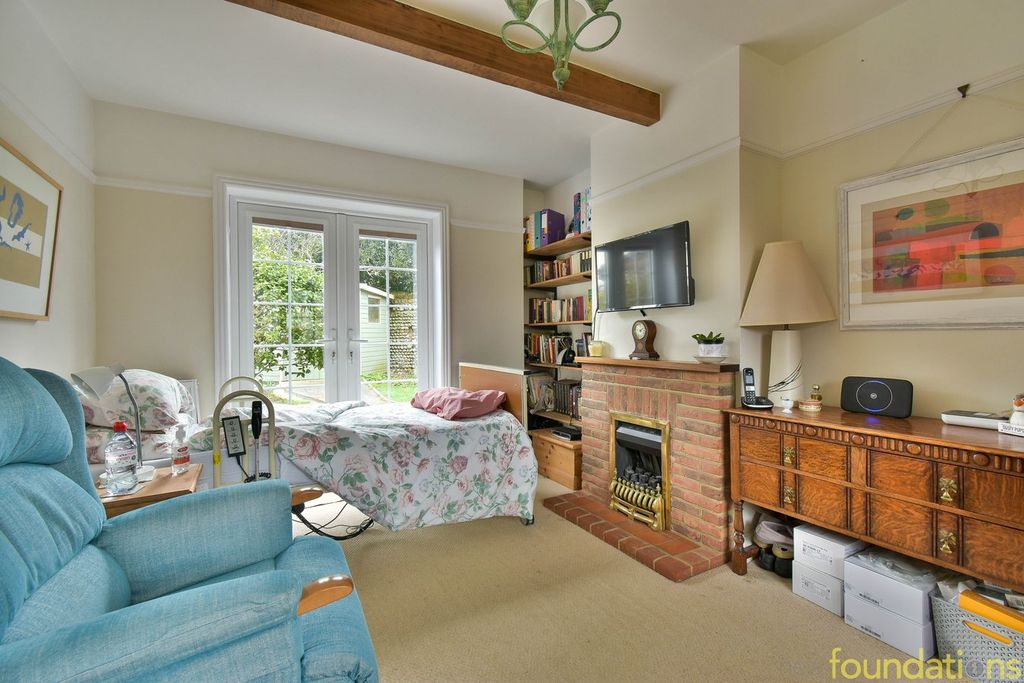Property photo 3 of 19