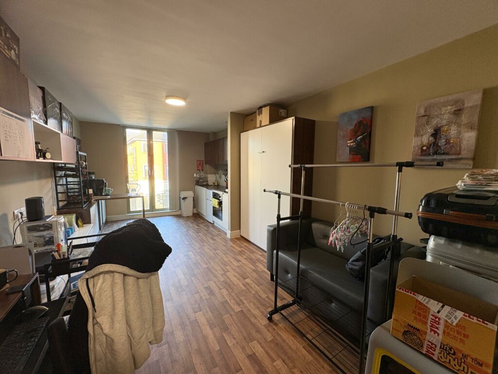 Property photo 3 of 5
