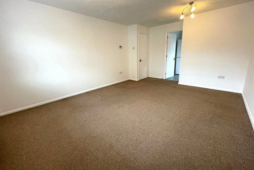 Property photo 2 of 8 Picture No. 04