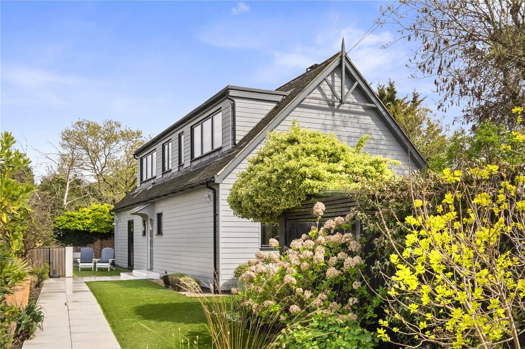 Property photo 1 of 15 External