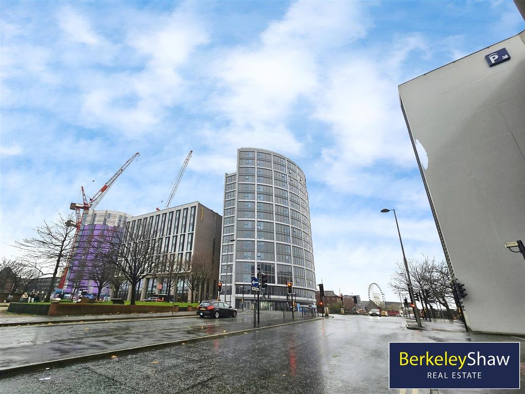 Property photo 1 of 20 Exterior