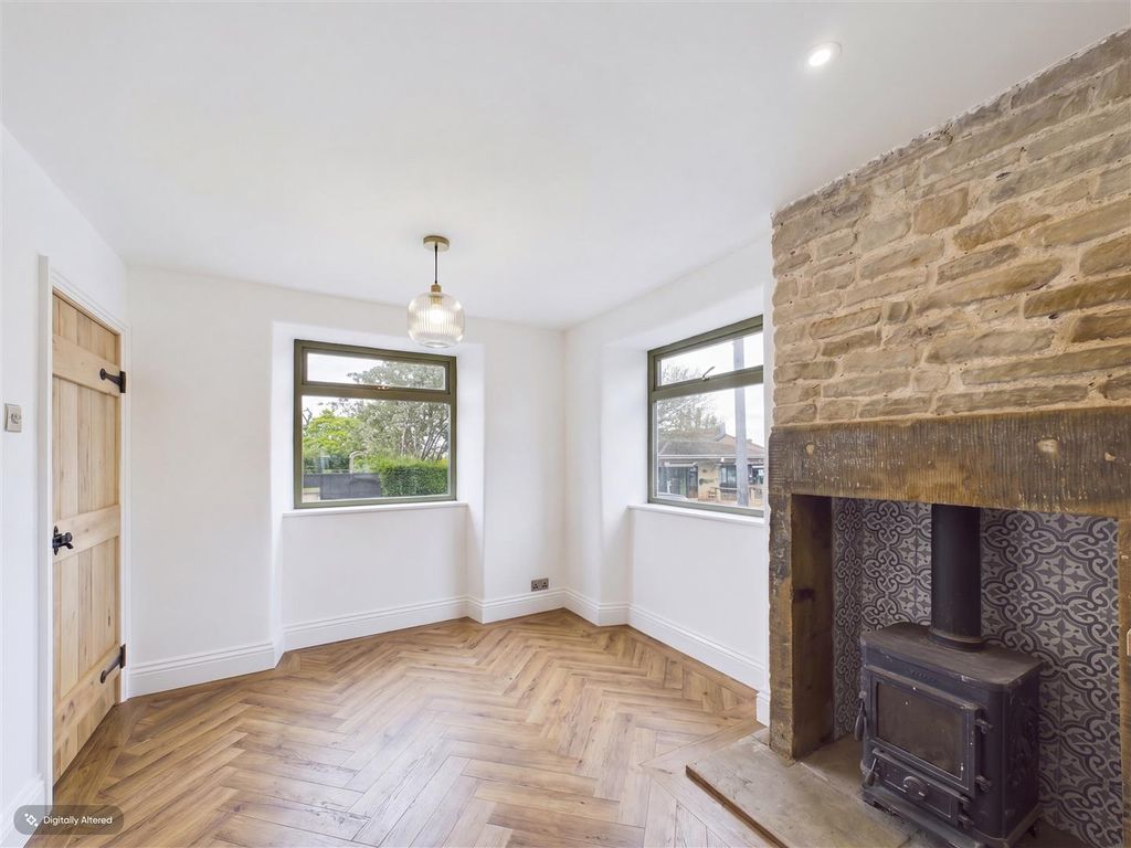 Property photo 3 of 15 Cam04515G0-Pr0165-Still002-001.Jpg