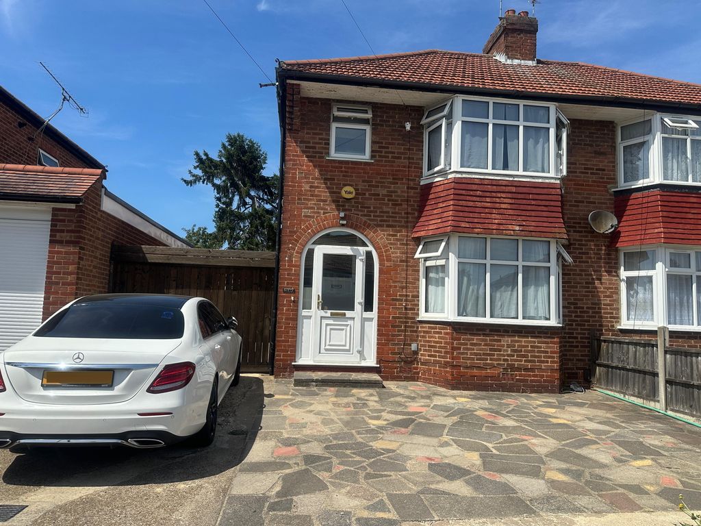 Property photo 1 of 12