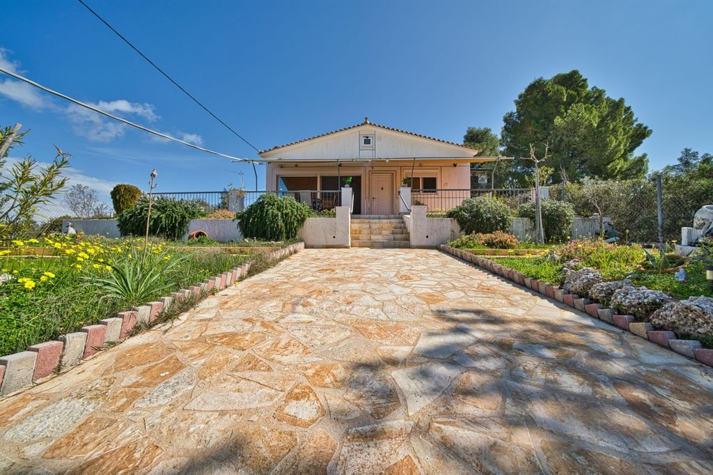 Property photo 2 of 50