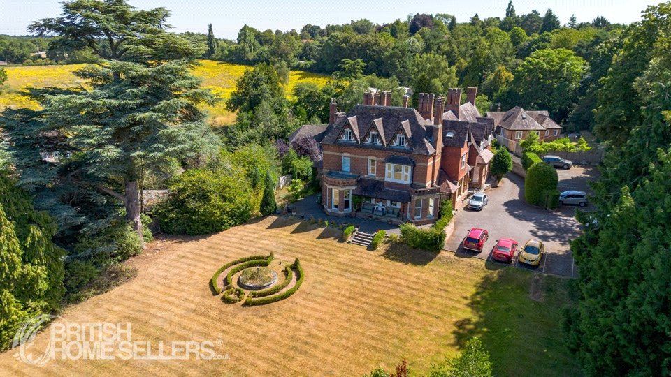 Property photo 2 of 21 Picture No. 13