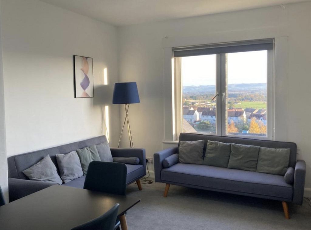 Property photo 3 of 14