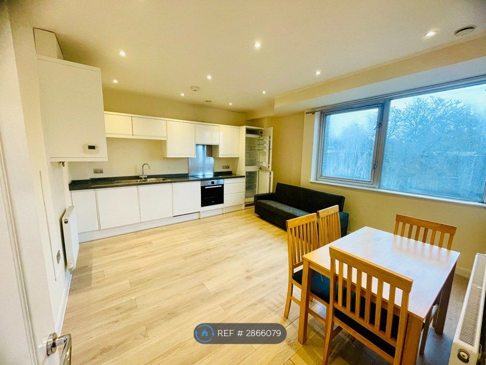Property photo 2 of 7