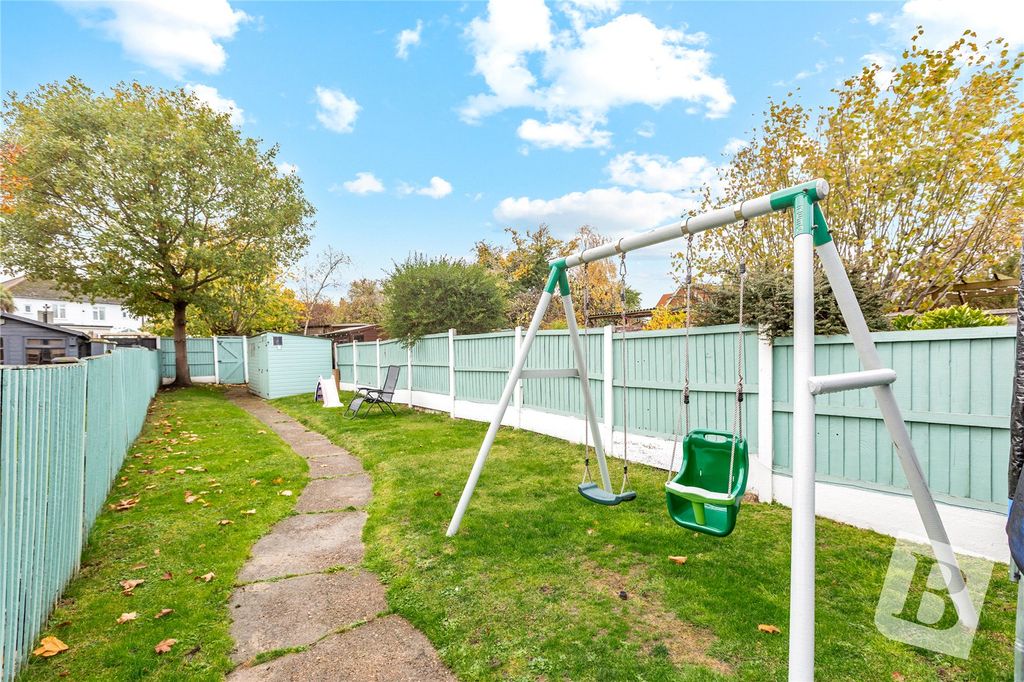 Property photo 1 of 20 Rear Garden