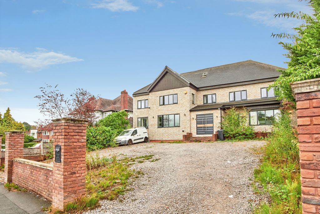 Property photo 2 of 31 Pbox-Img.Jpg