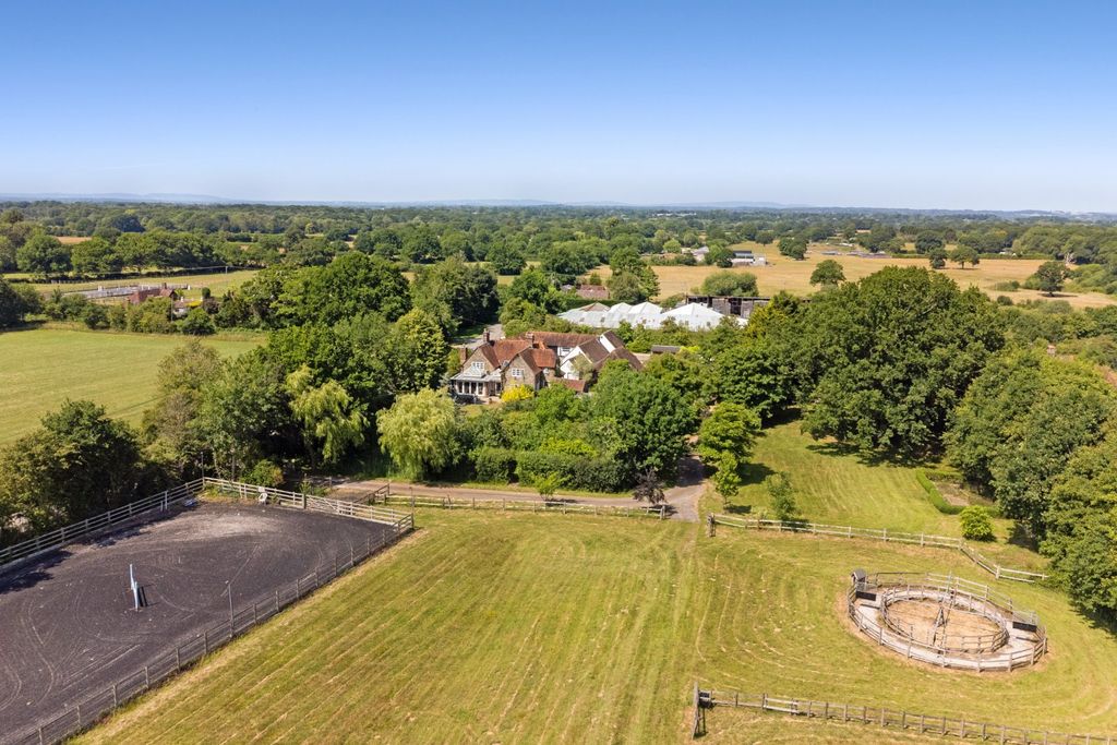 Property photo 1 of 25 Willetts Farmhouse