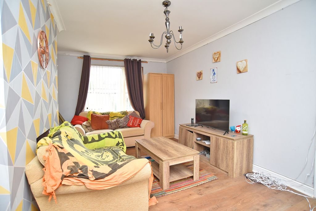 Property photo 3 of 15 3