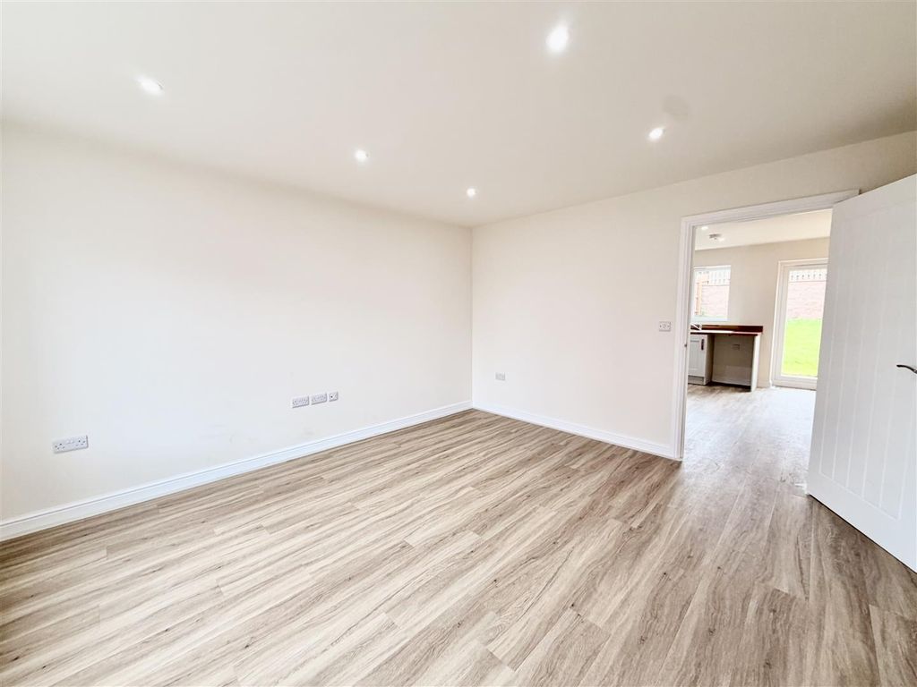 Property photo 2 of 17 2