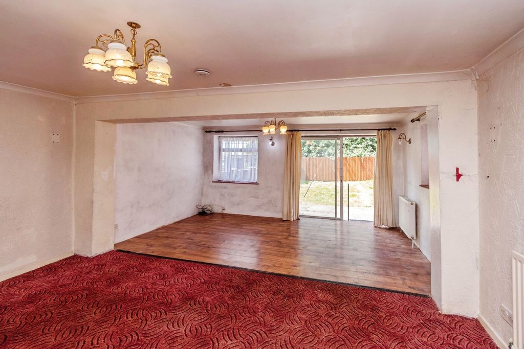 Property photo 3 of 20 Pbox-Img.Jpg