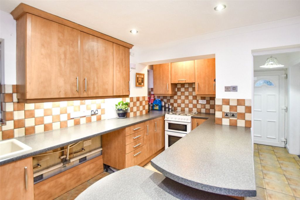 Property photo 3 of 16 Picture No. 05