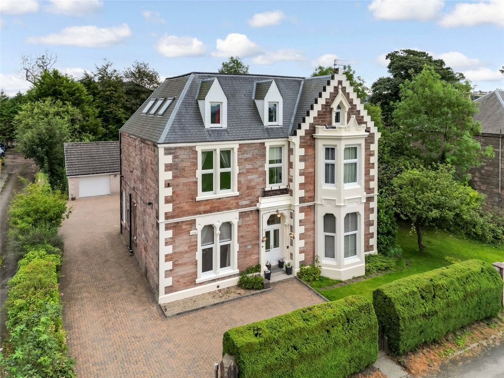 Property photo 1 of 41 External