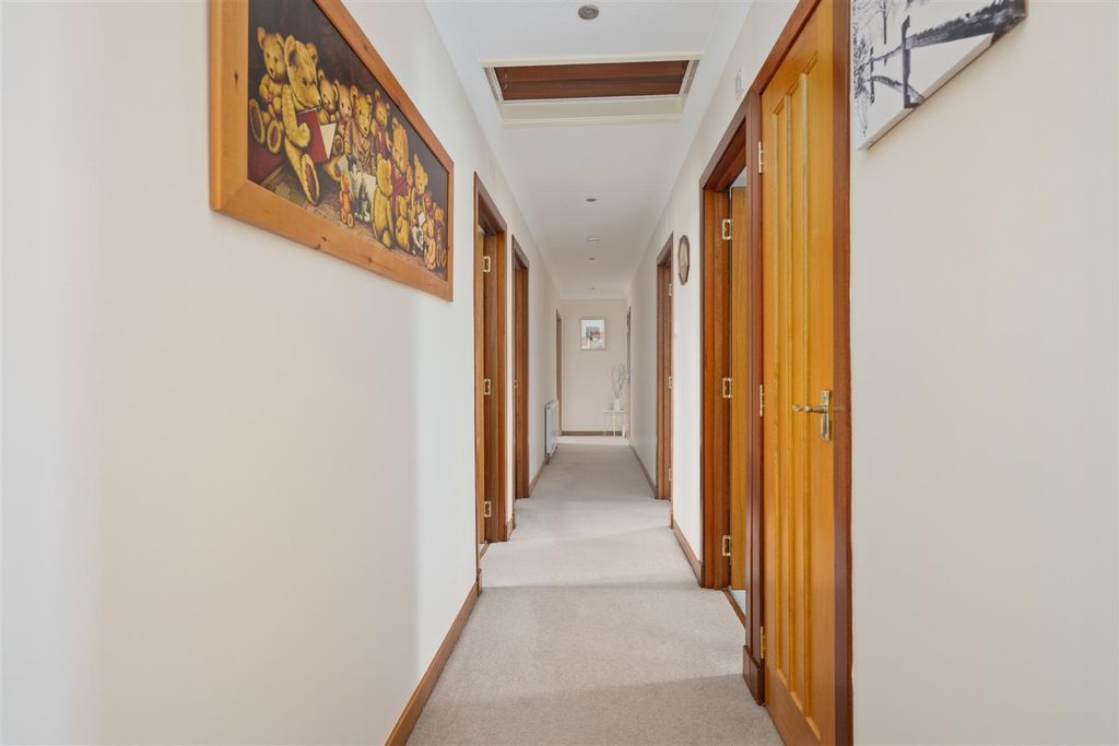 Property photo 3 of 26 Oldchurchrd-0010.Jpg