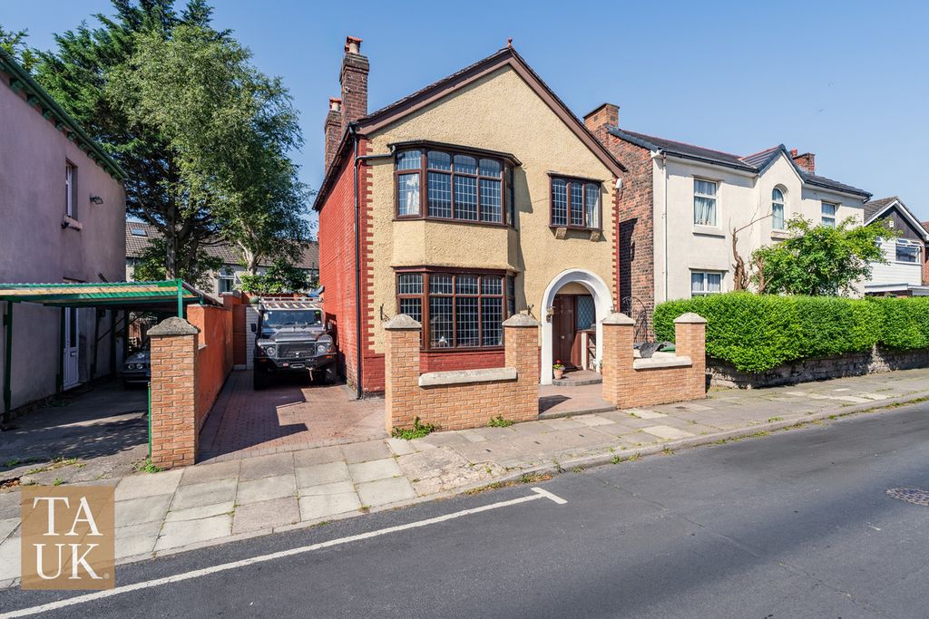 Property photo 1 of 17