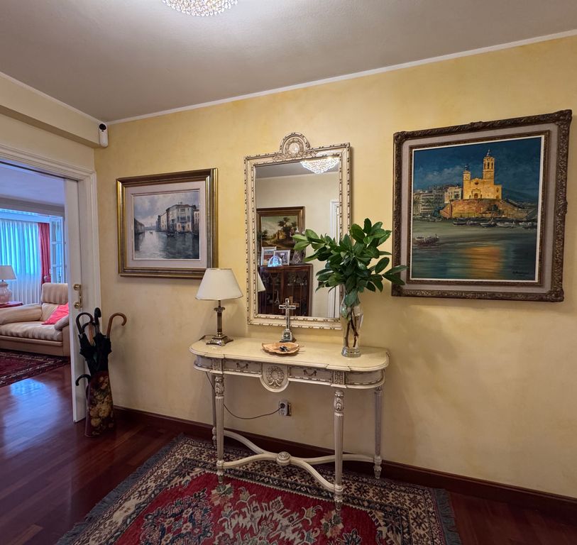 Property photo 2 of 56