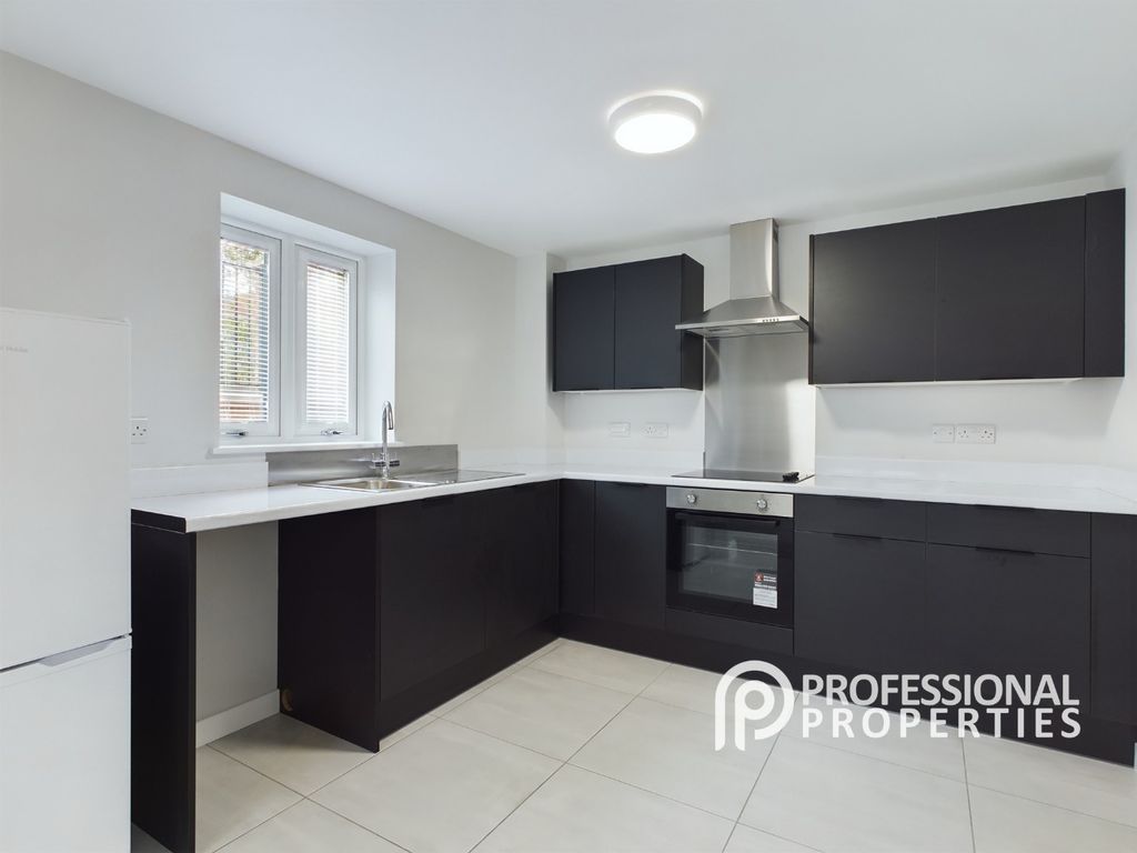 Property photo 1 of 9 2553090