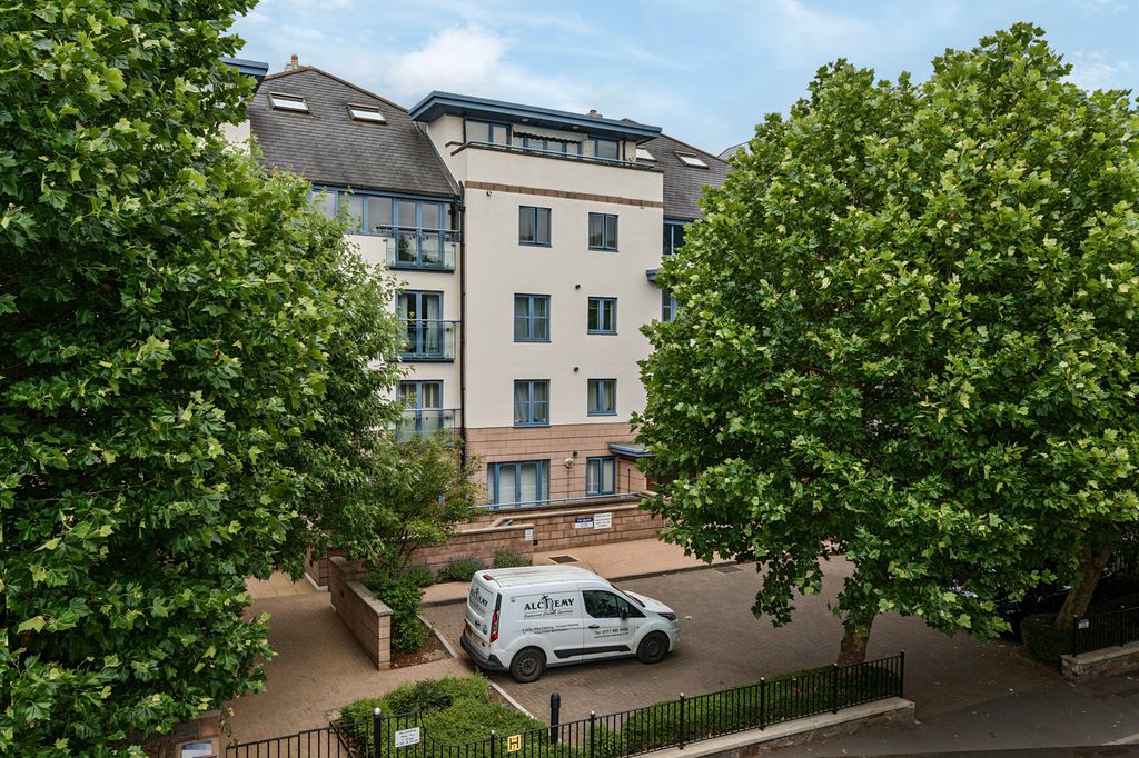 Additional image 18 of 2 bed penthouse for saleCumberland Road, Bristol BS1