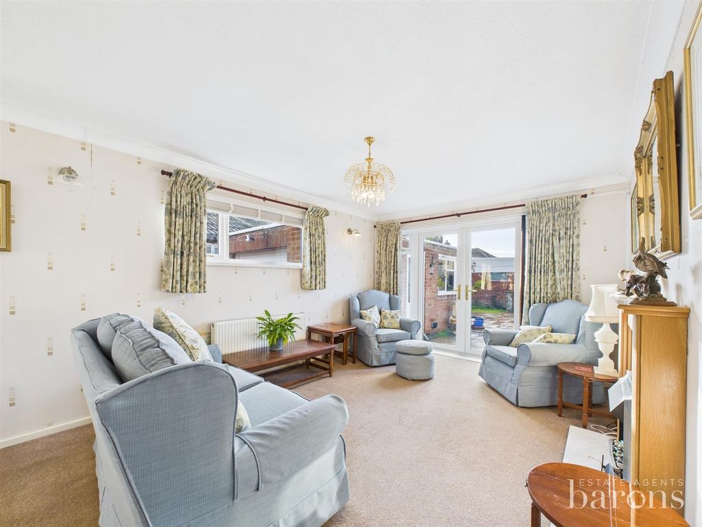 Property photo 2 of 17 Cam05500G0-Pr0067-Still015.Jpg