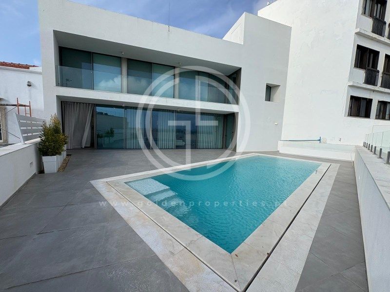 Property photo 1 of 34