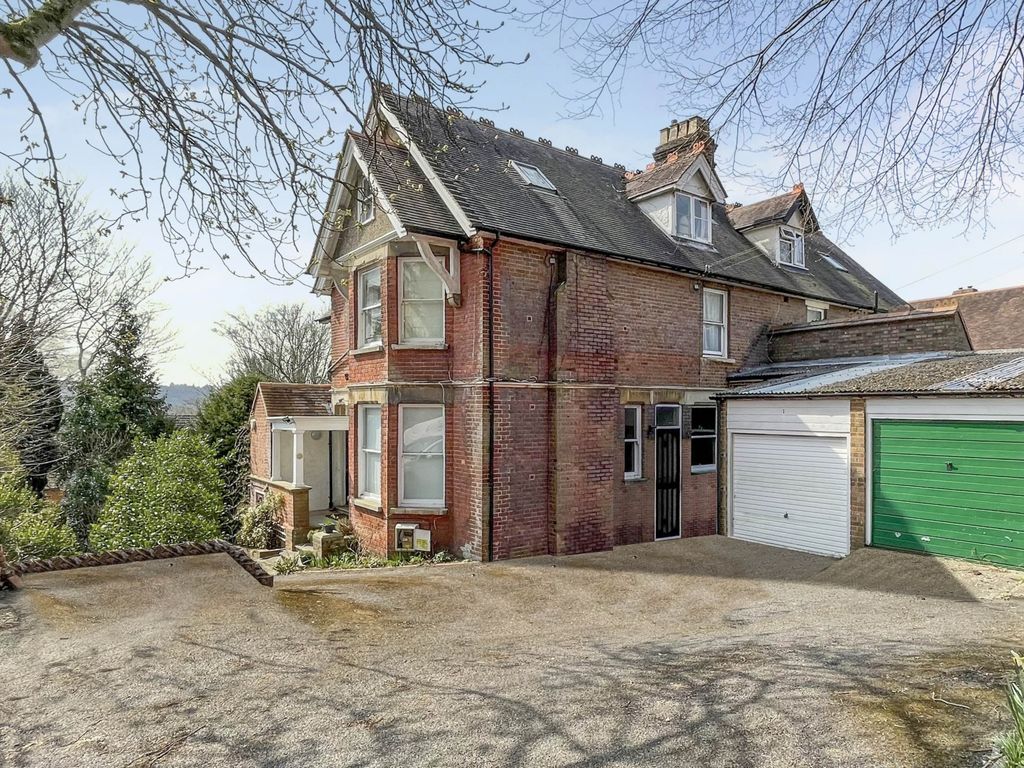 Property photo 1 of 8 30002529-Hr-1
