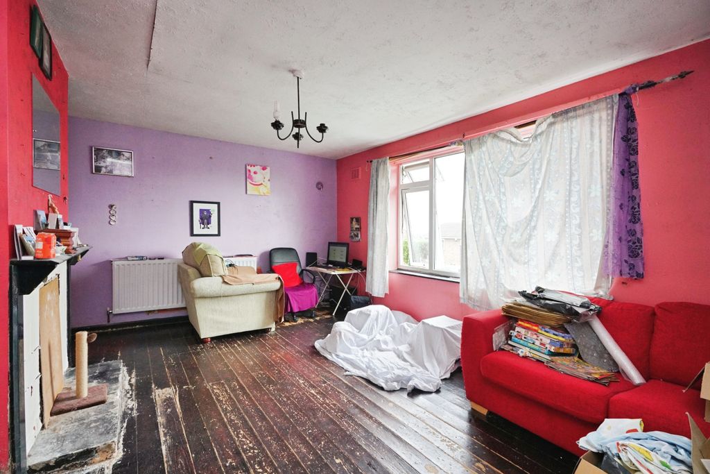 Property photo 2 of 15
