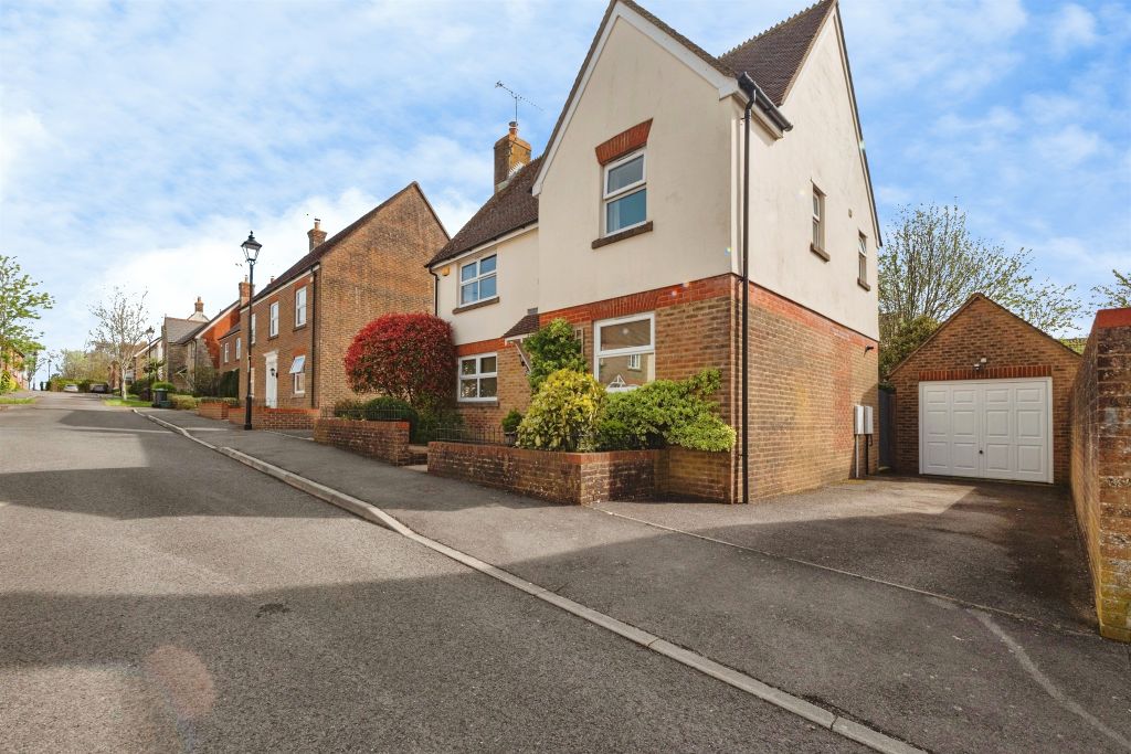 Property photo 1 of 24