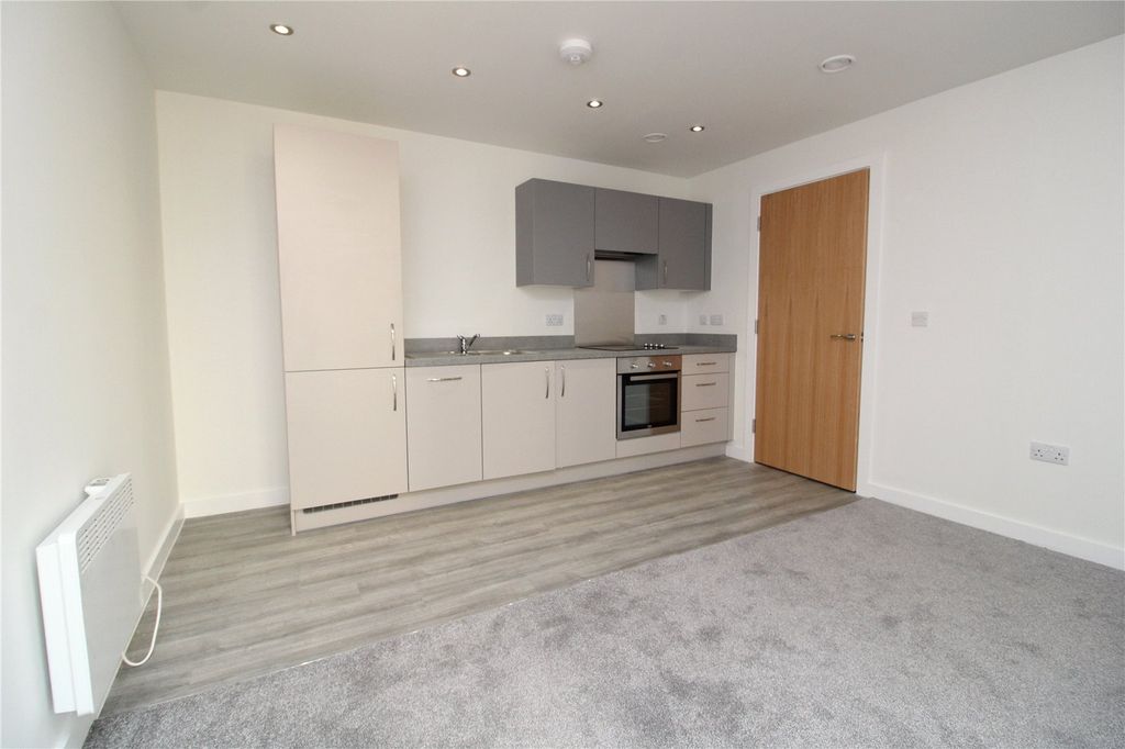 Property photo 2 of 6 Lounge/ Kitchen