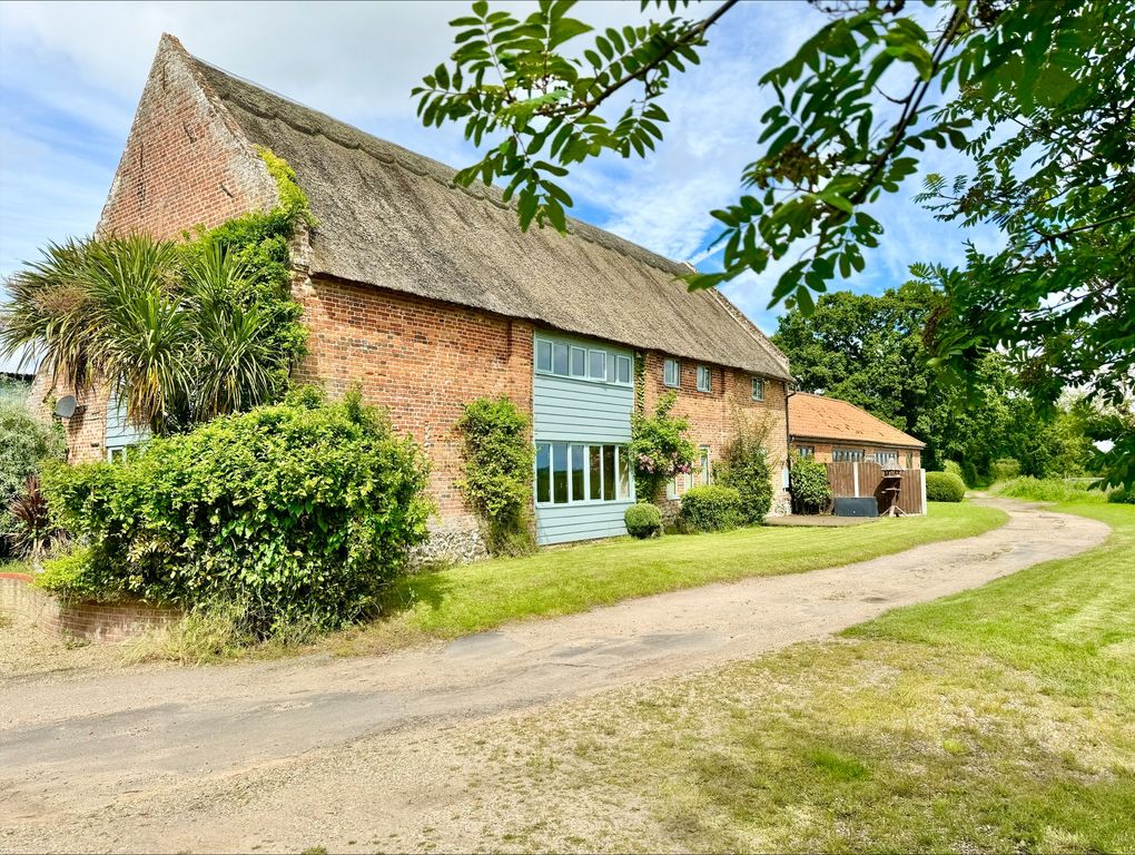 Property photo 1 of 29