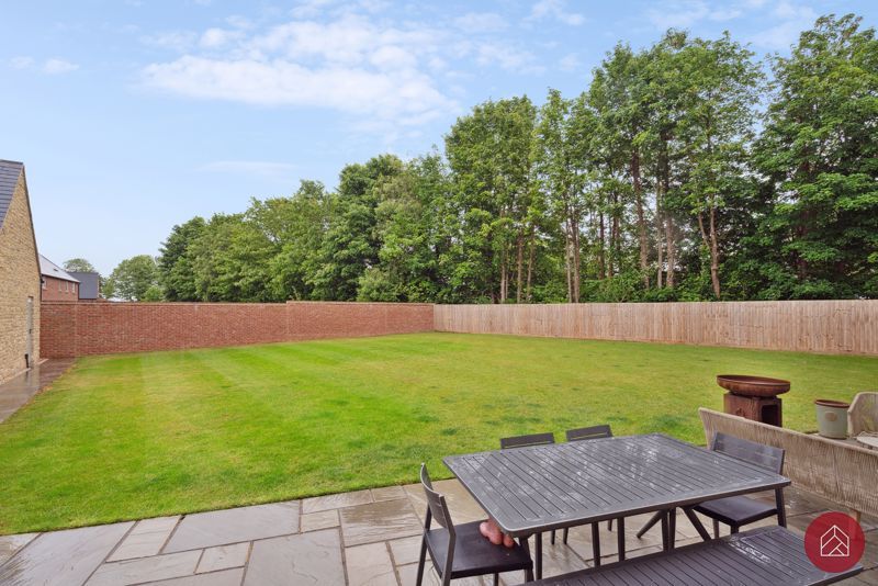 Property photo 2 of 35 Photo 28