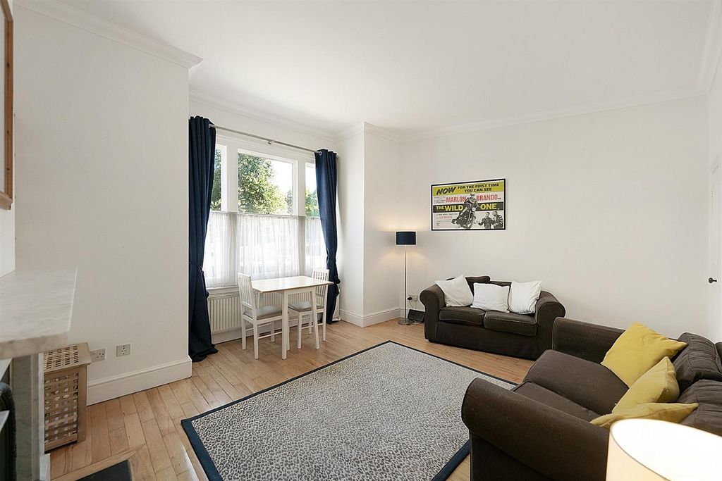 Property photo 2 of 26 Fc4A8220-1541-44ba-A115-7Ccecec85754-2000.Jpg