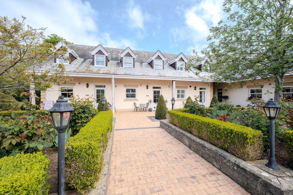 Property photo 2 of 30