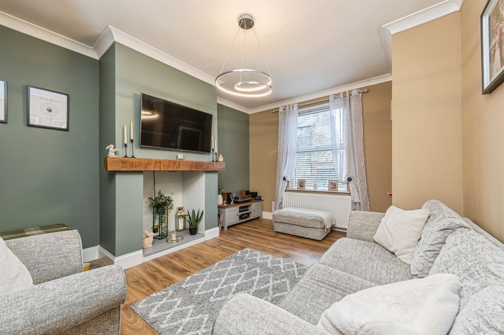 Property photo 3 of 14