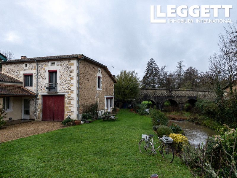 Property photo 2 of 10