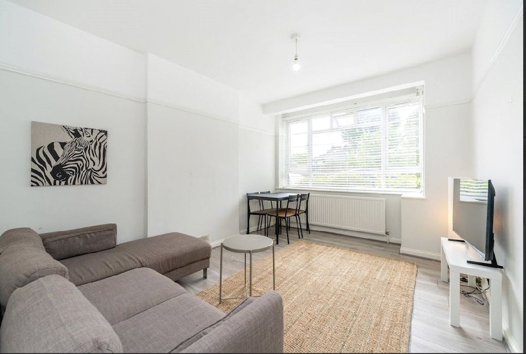 Property photo 2 of 8 Picture No. 06