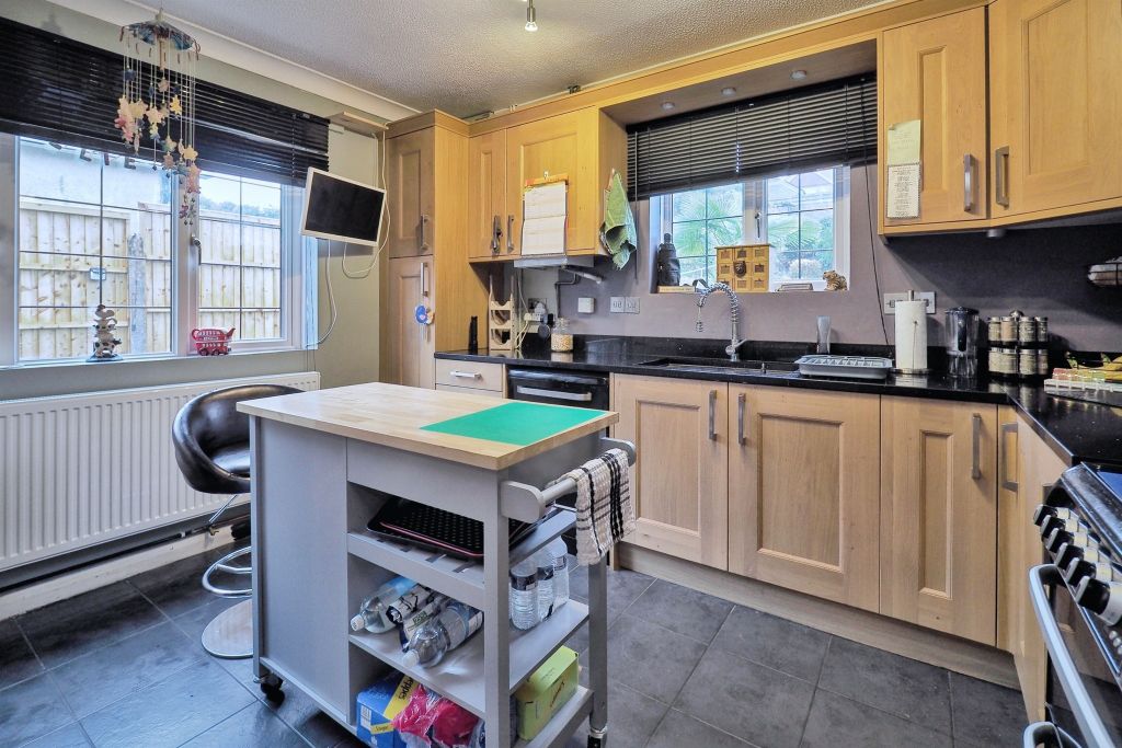 Property photo 2 of 16