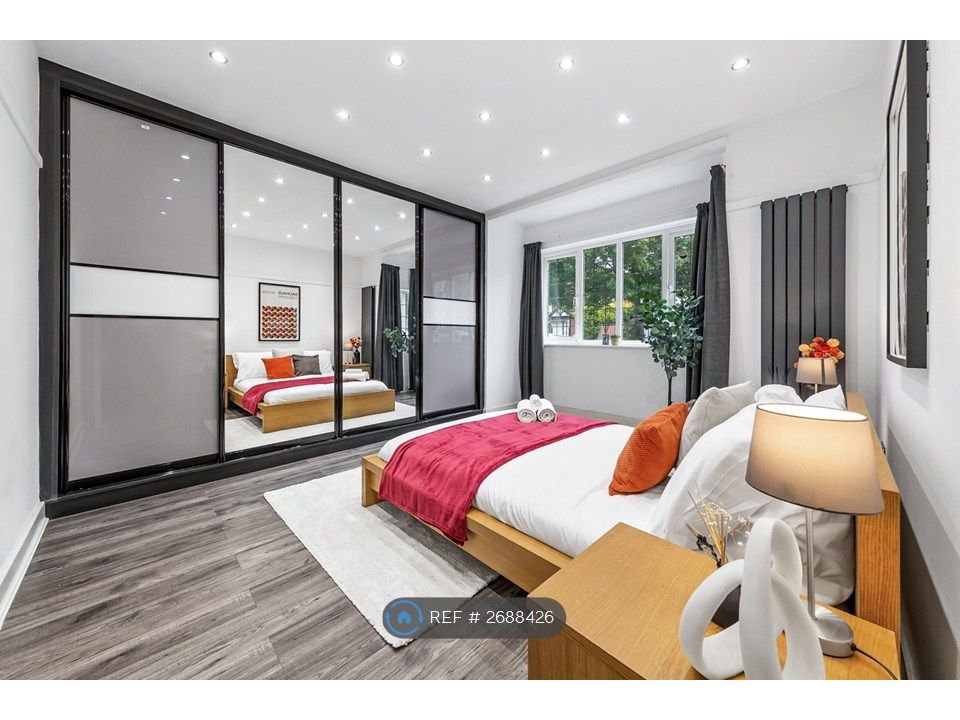 Property photo 3 of 22 Bedroom 2