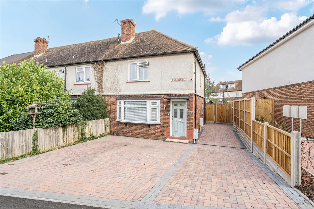 Property photo 1 of 17 1360226-22-68De725588A10.Jpg